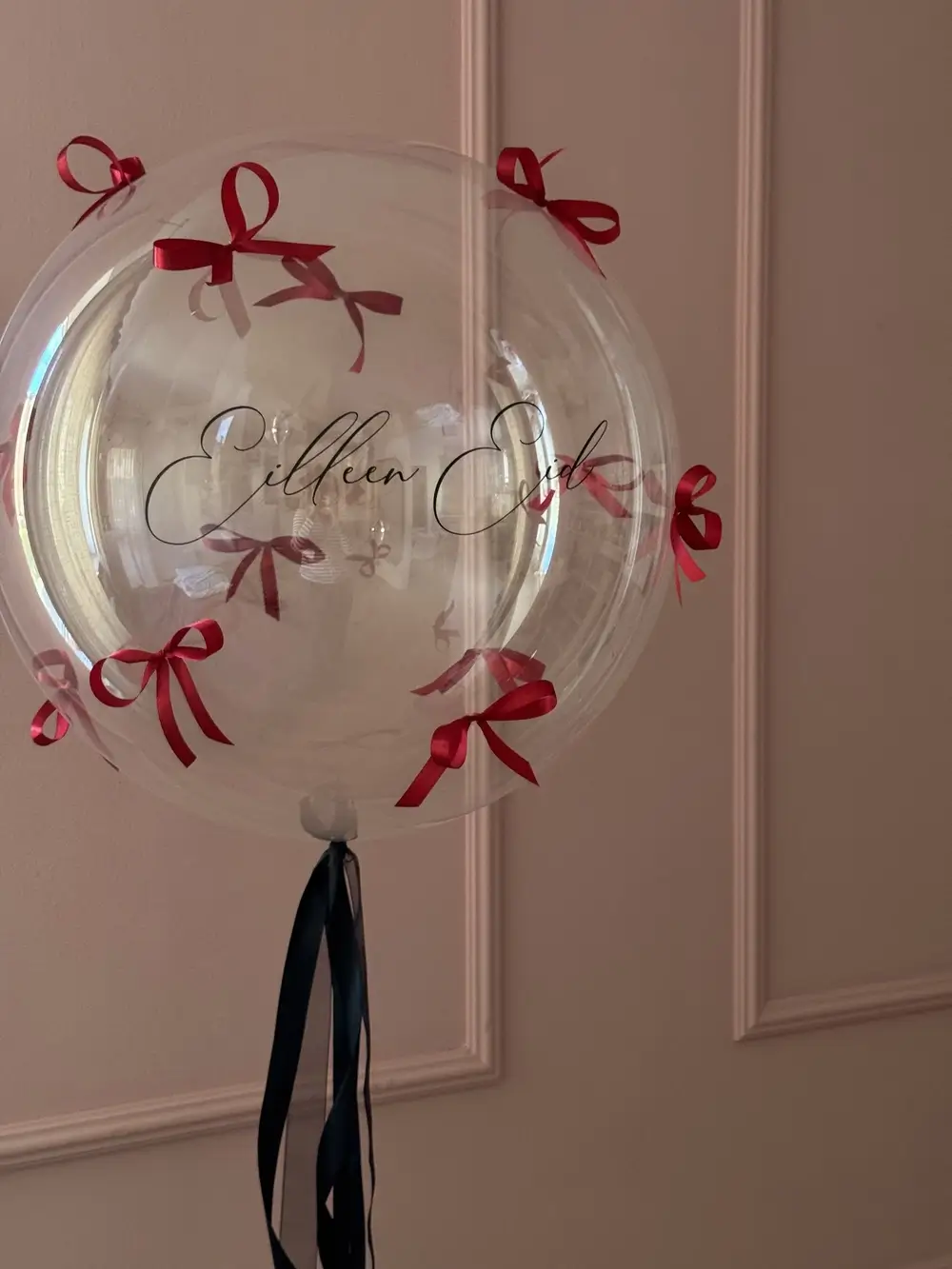 Przezroczysty balon Bubble z napisem i kokardkami